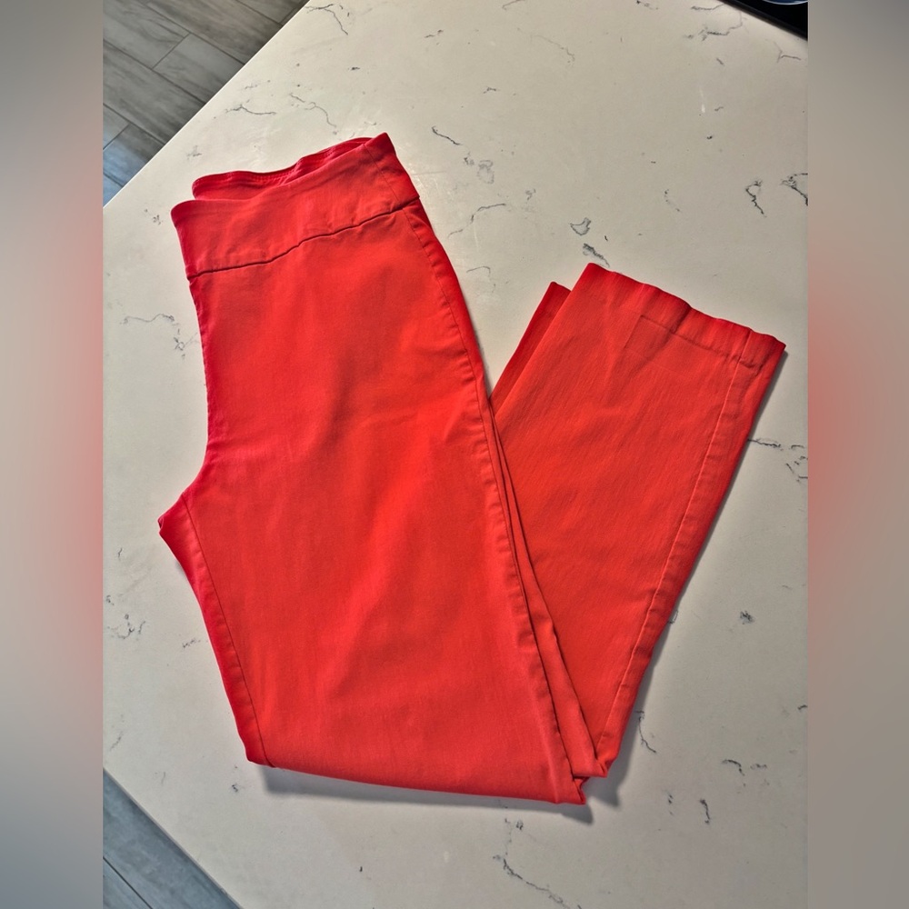 Attyre New York Red-Orange 3/4 Length Capri Pants - Picture 3 of 3